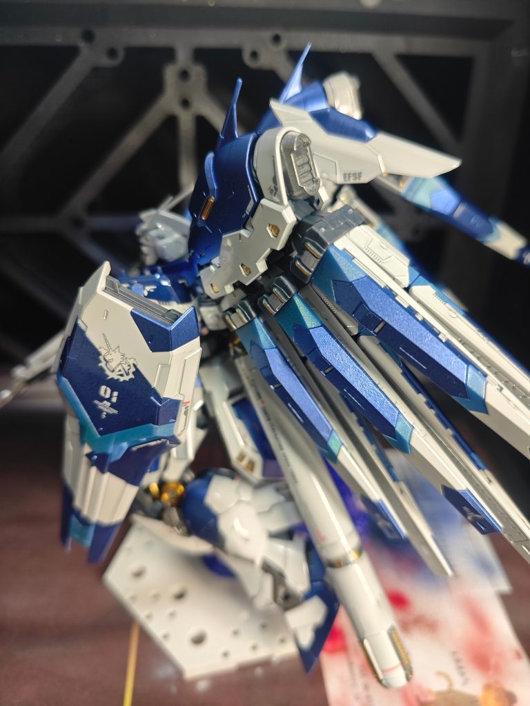Hiニューガンダム ガンダムマーカー塗装–2枚目/制作者：Benny