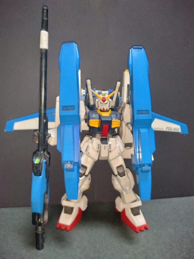 完成後、程なくしてMGスーパーガンダムが発売されている事を知り購入しました。せっかくマークIIが2機有るので、1機はティターンズカラーにしましたが、そっちはもうこの世には残っていません…(おそらく)(gundam-kao9)
