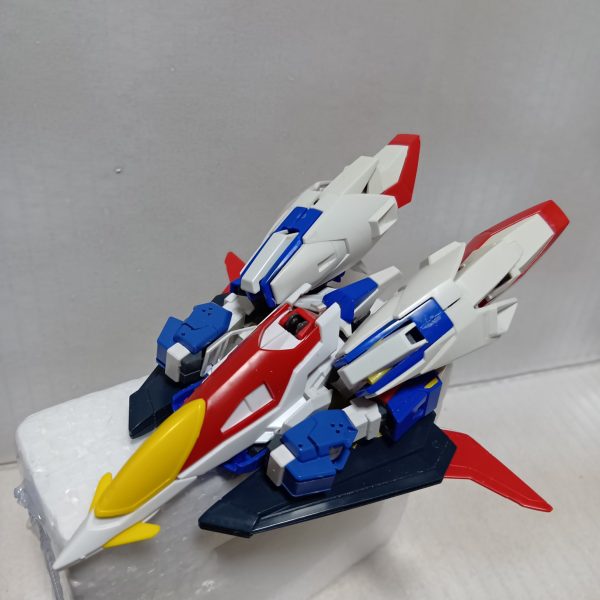 設定　量産化に向けてZガンダムの複雑な変形を簡略化した使用です。仮名　ZガンダムR(逆転)、Zガンダム∇(ナラブ)WR(ウェイブライダー)形態を上下逆転させました。腰部アーマーは検討中です。&nbsp;（2枚目）