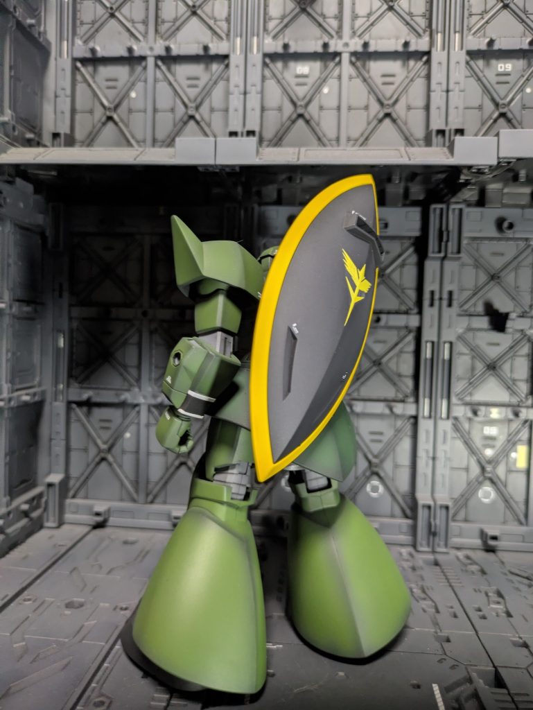 高機動でもないゲルググで戦いに挑む姿がカッコいい！
