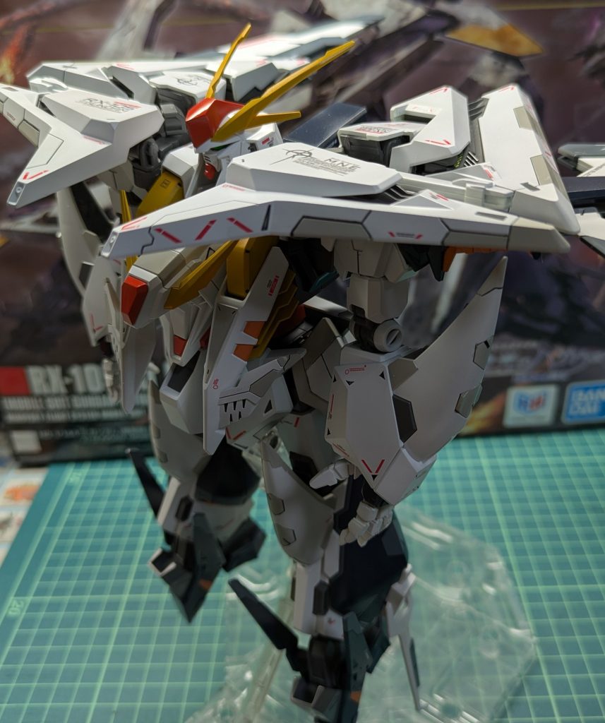 Ξガンダム　蛍光塗料使ってみた–5枚目/制作者：おかじぃ