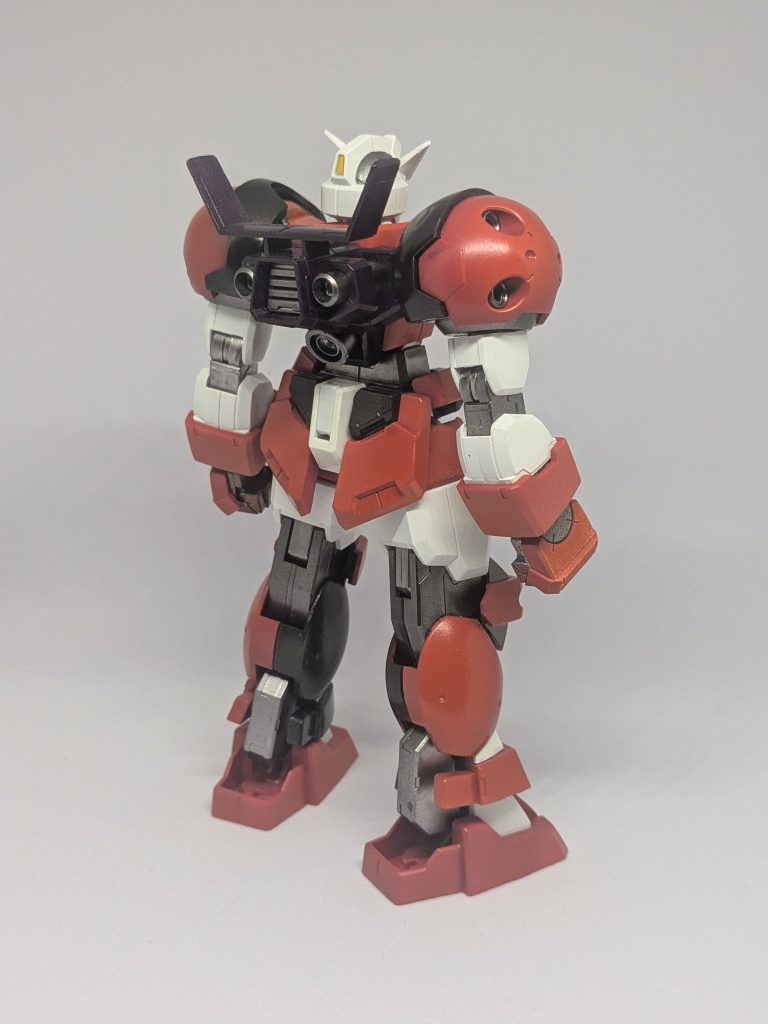換装したあとは頭や胸部のいろがかわります。設定としてはこのタイタスアーマーはもともとAEG-1(T)ノーマルの色となっており、換装すると色が変わるインパルスガンダムで言うVSPのような感じになります。