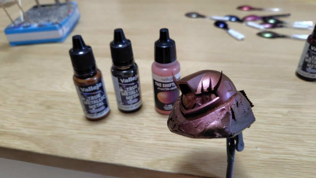 そこから偏光カラーを重ねて可愛さをプラスしました(gundam-kao3)いい色になったかな。