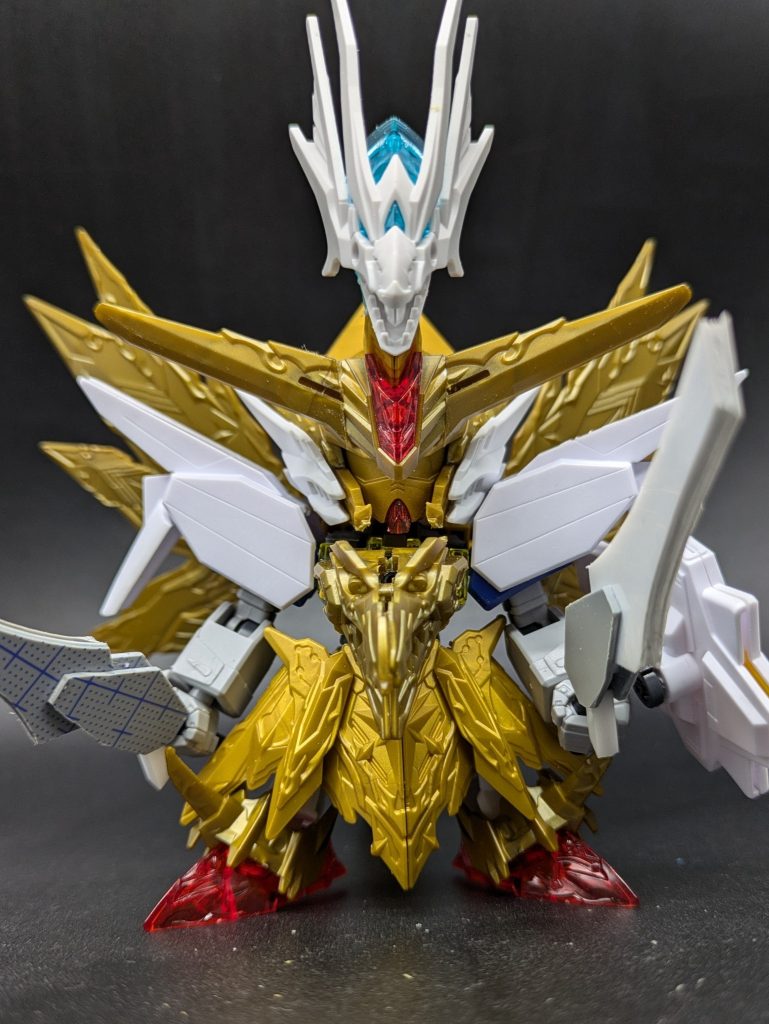 ツノの角度を変更。胸と頭にドラゴン装備。腕をEXSDに変更。ヒーローズ系は身体が小ちゃいのでバランスの悪さに絶望。&nbsp;