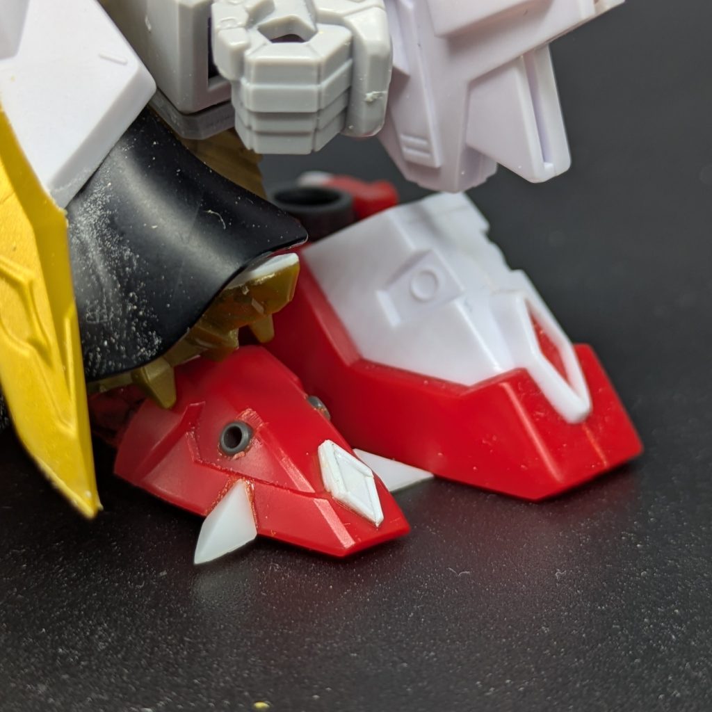 コレもガンドラらしさとしてツノを追加。合わせてモチーフの形状に寄せる工作も実施。こういうことしだすと終わらない。笑