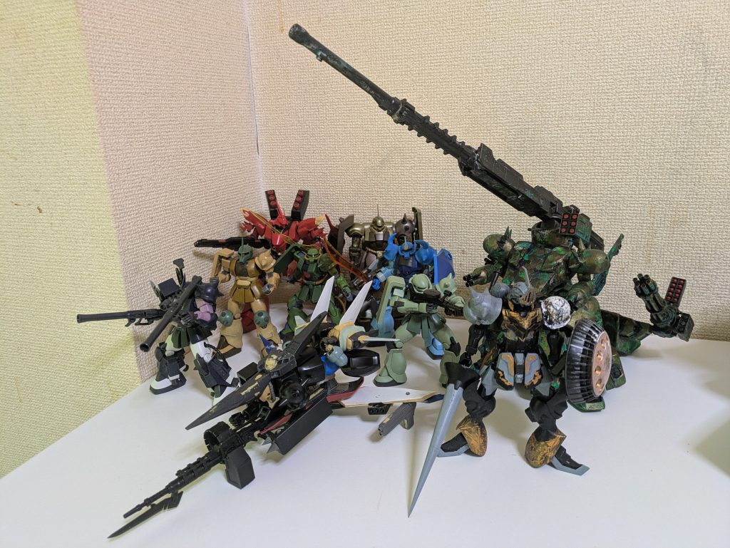 作品名：好きな機体の集合写真✨️<p>まだ途中のものと素組みのもありますが 製作机も買ってキレイに撮影できる環境が整った記念に1枚撮りました📸 我ながら(≧∇≦)b いいですね✨️ 全て完璧にしてしまうと終わっちゃうので少しずつ つくりかけの（完成までの）  [&hellip;]</p>
