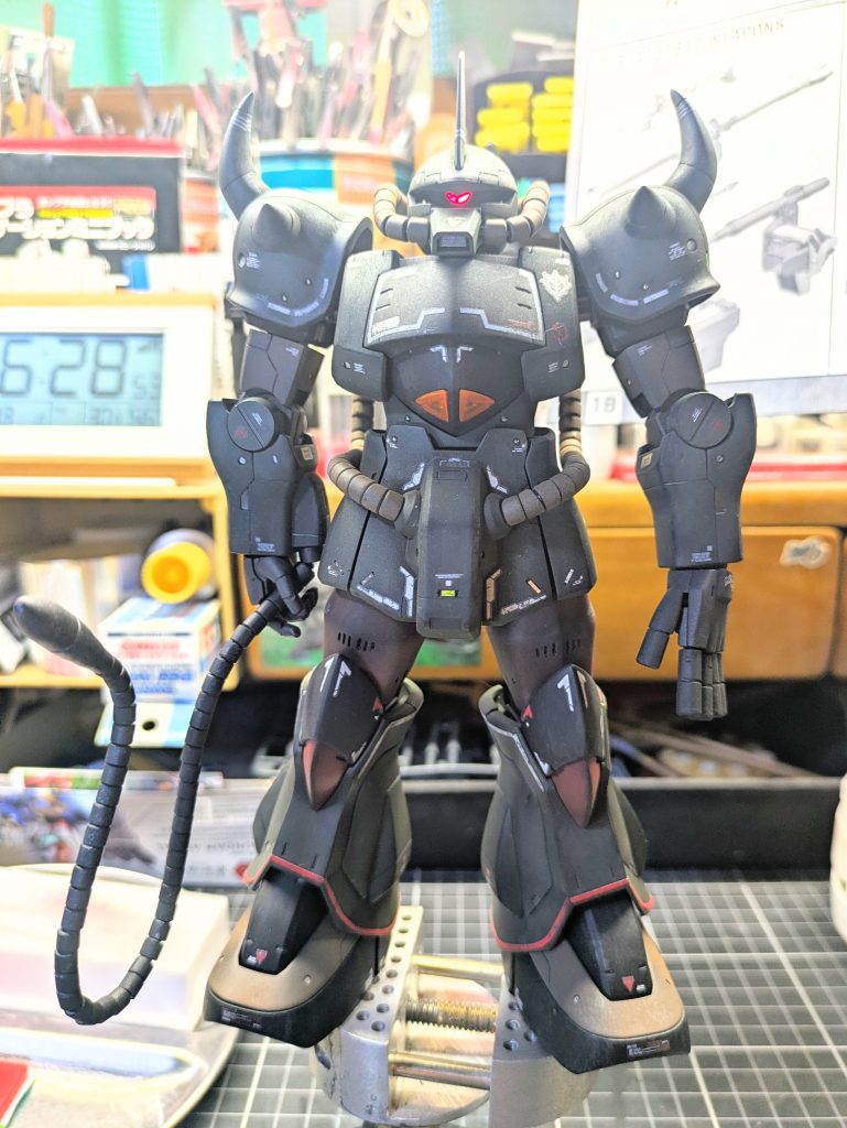 締めは完成直後の歓喜ショット✨️最後まで閲覧頂きありがと〜ございます😊皆様、良きガンプラライフを〜👍️✨️