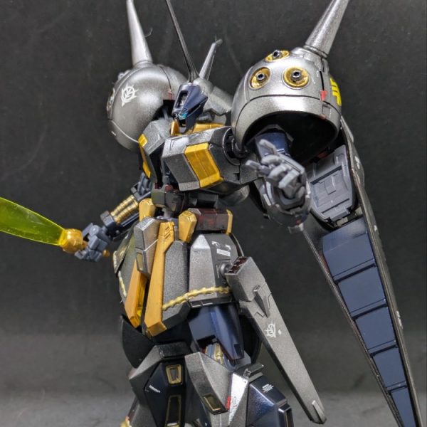 AMXー104　R・ジャジャ（まお大佐専用機）