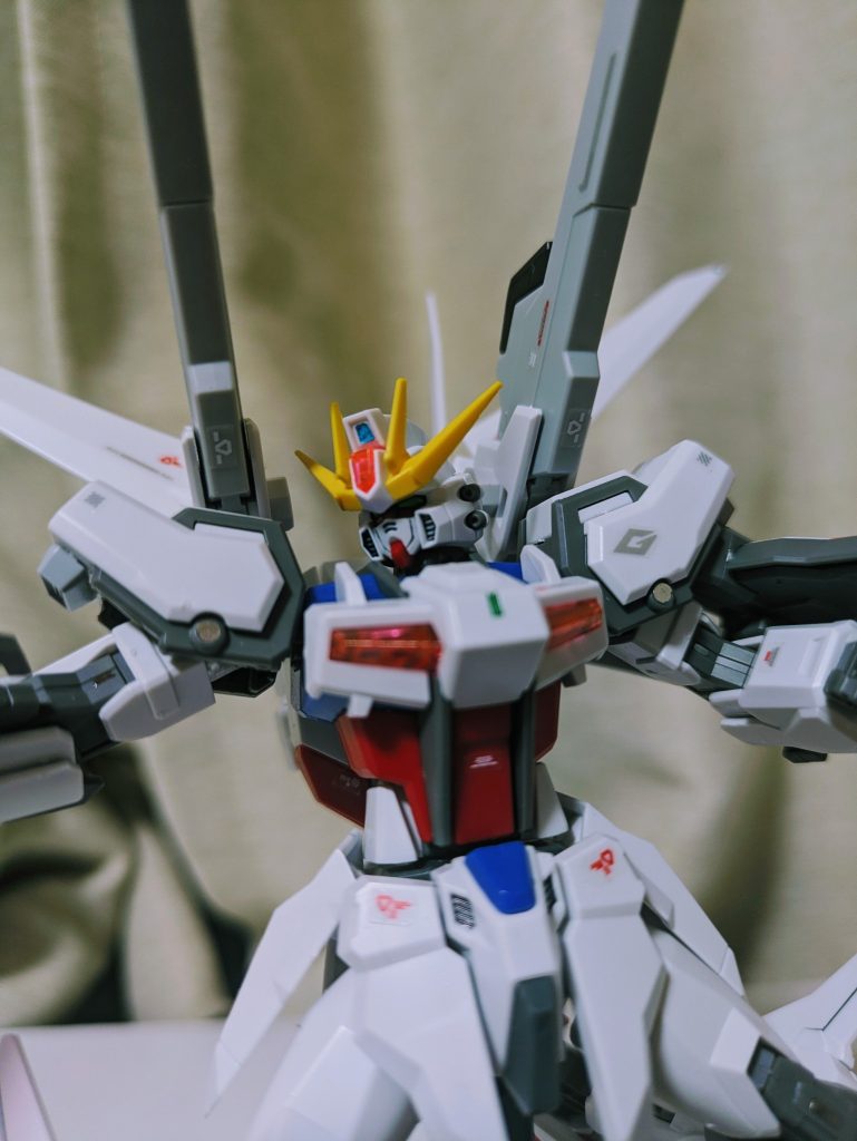 という訳でネビュラビルドストライクガンダムでした！やっぱりビルド系のミキシングは想像力が働きまくって楽しいですね。早くガンプラバトルが出来るようになるといいですね︎︎👍