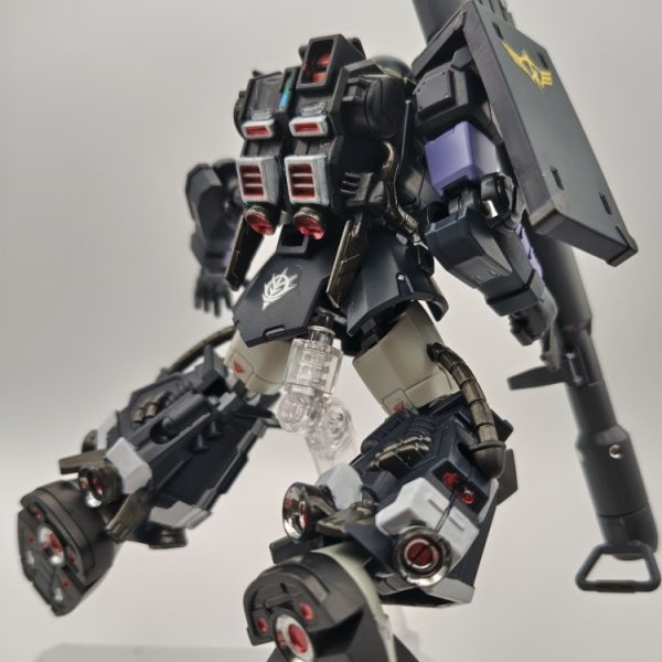 GフレームFA　高機動型ザクII（黒い三連星仕様）　部分塗装
