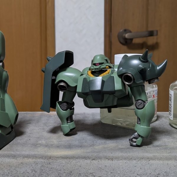 ギラ・ドーガ製作中!!