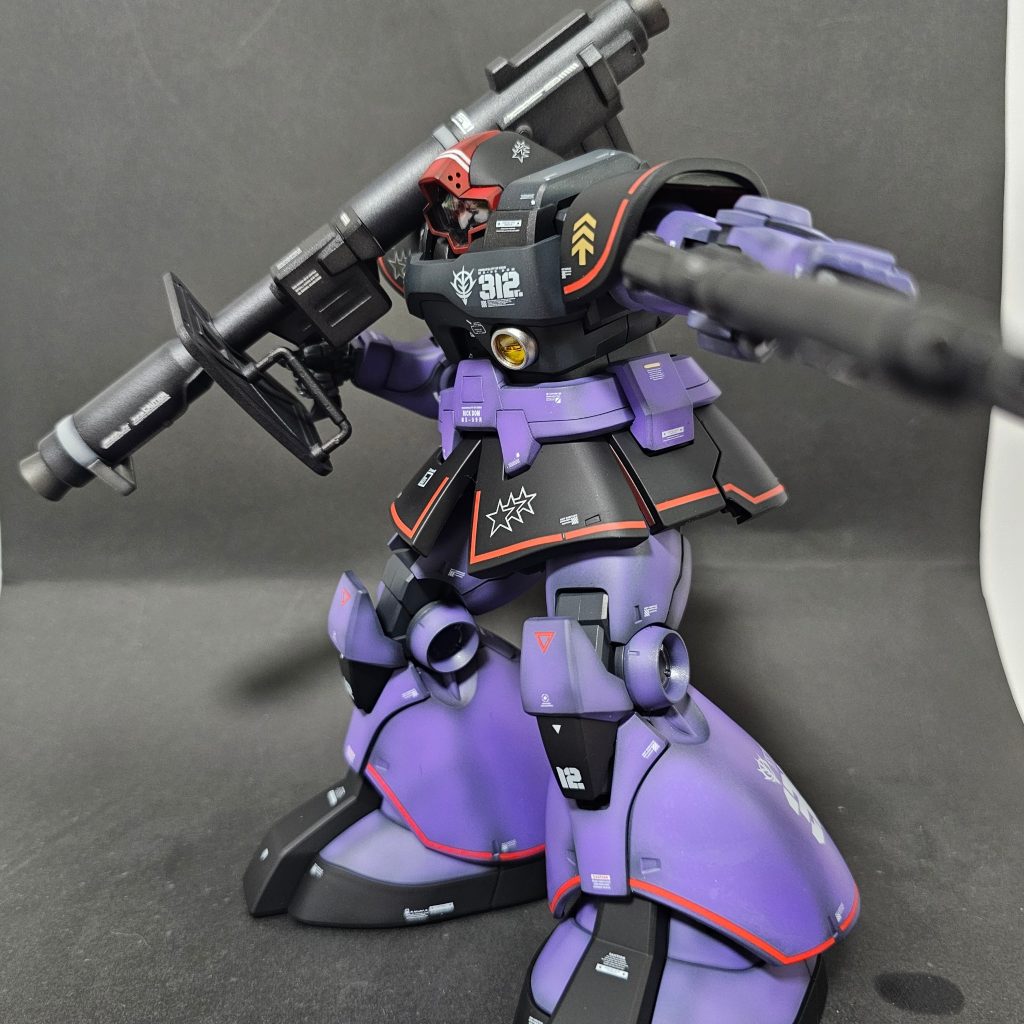 でも時間を忘れて夢中で制作できました‼️やっぱりガンプラは楽しい(zaku-kao8)&nbsp;