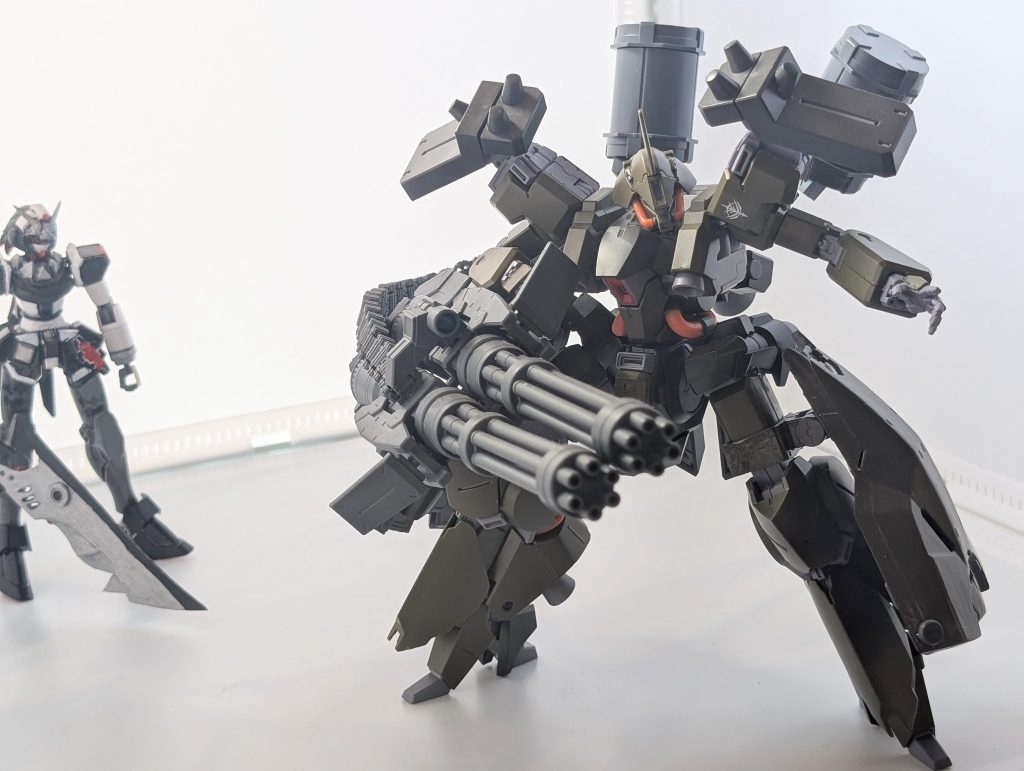 ガトリング仕様のリーベン・ヴォルフ色んなジャンクをでっち上げして完成させたのは覚えてる