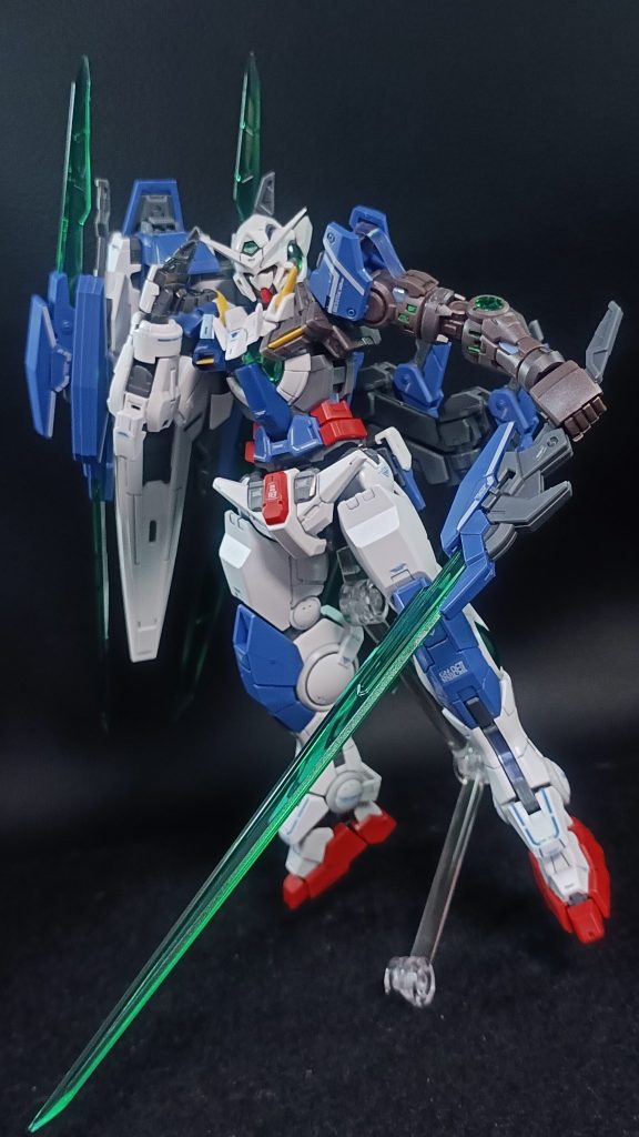 こちらはサムネでも披露したが、メタルビルドの紹介ページでのポーズを再現。『人呼んで、グラハム・スペシャル！』