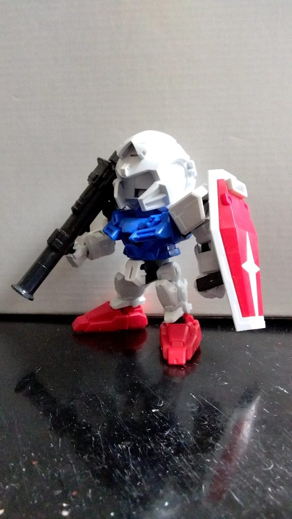 使用キットはBB戦士313番ガンダムエクシアに、SDEXエクシアをミキシング。そこにジャンクパーツを色々足していきました。