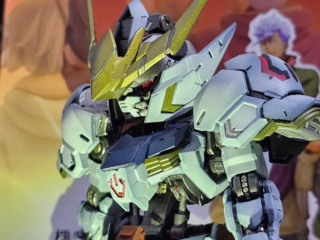MGSD ガンダムバルバトス 全塗装 三日月とオルガを添えて
