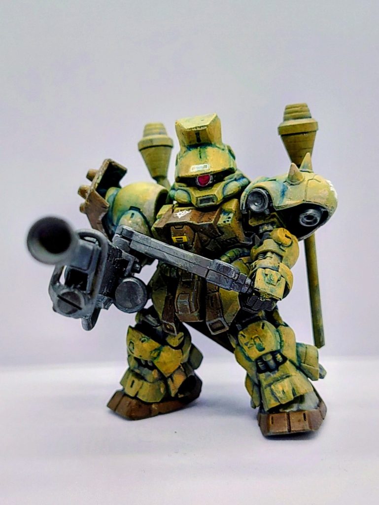 でっかい機関銃は漫画の表紙を見ながらプラ版とプラ棒、ジャンクパーツで作成。雰囲気大事。
