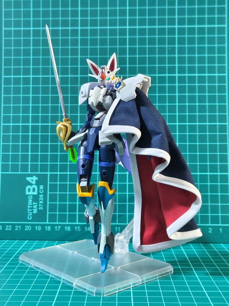 ベースはヴァルキュリアフレーム。オルトリンデとレオールを中心に30MMマクシオン系のパーツも使って細身のスラリとしたスタイルにしました。