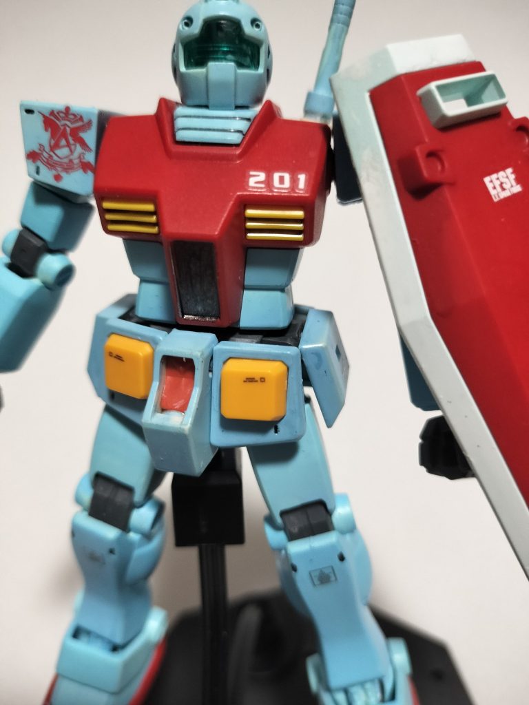 黄色い奴はヘリウムが入ってる様です。
