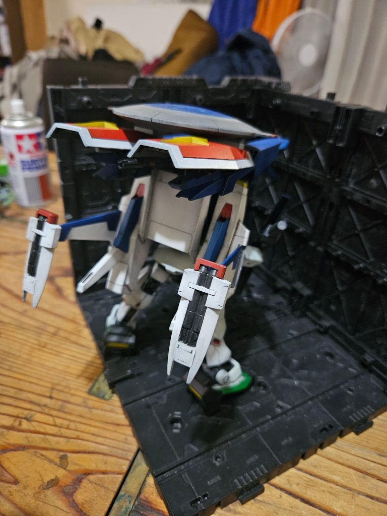 スーパージム–3枚目/制作者：来部キトキ