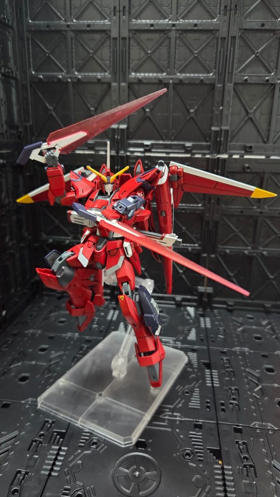 ヴィーゼルナーゲルビームブーメラン二刀流！ビームガンで牽制しながら接近戦！