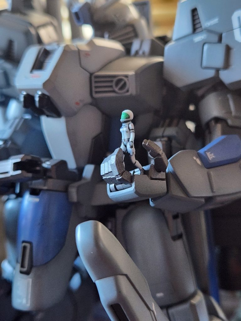 ガチャガチャの1/100パイロットを購入したので撮影してみました。2026.6.17画像追加