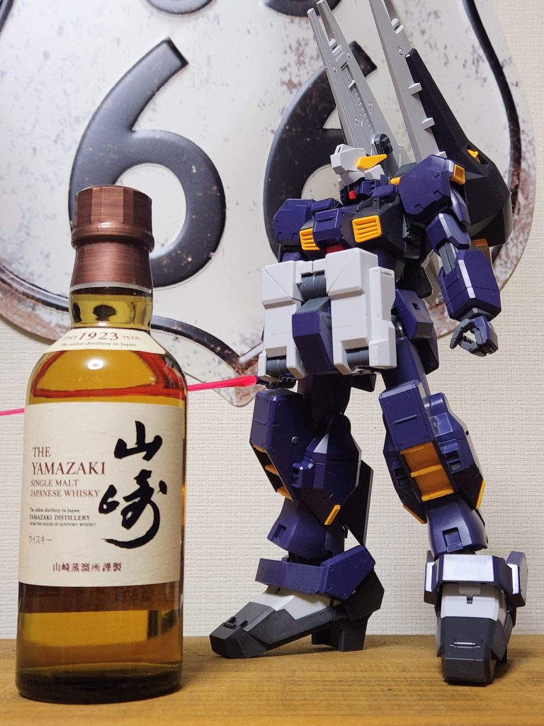 作品名：パチ組みアドバンスドヘイズル完成♪<p>やっとパチ組み終わりました。格好良くて嬉しいので、酒呑みながら暫く眺めて触ってニヤニヤして寝落ちします🥃</p>
