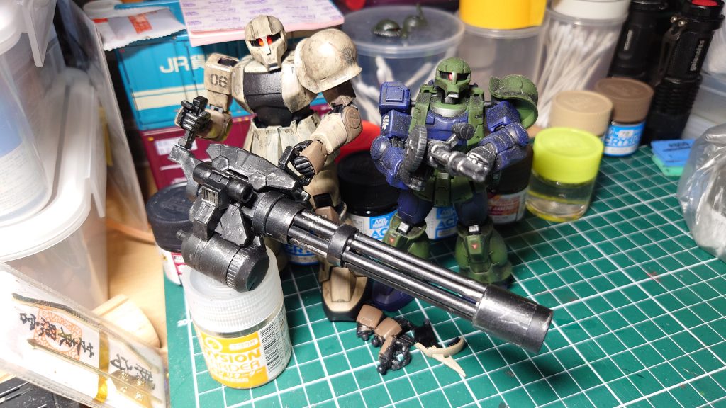 作品名：ザクⅠの比較<p>HGとGフレームFAのザクⅠを並べて比較　大きさが全然違うね　HGにしたのは正解でした</p>
