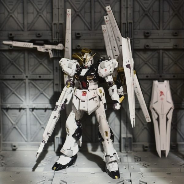 RX-93 νGUNDAM（DOUBLE FIN FUNNEL TYPE）