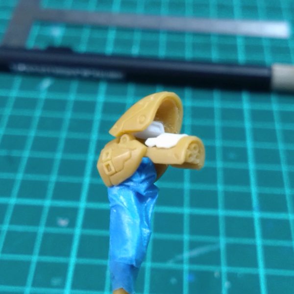 ここまで来たらショルダーアーマーも可動させたくなるんです(> <)w（3枚目）