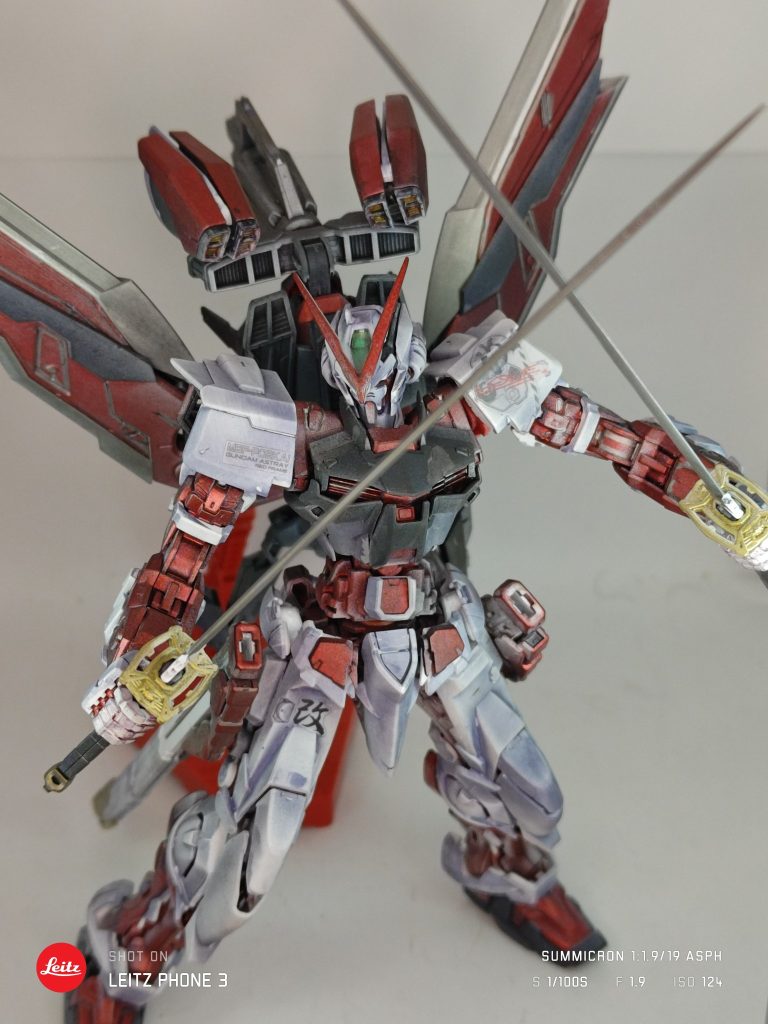 ガンダムアストレイレッドフレーム改–3枚目/制作者：じんくー