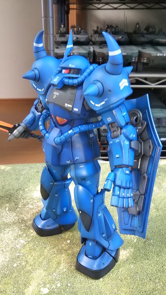左斜め前
