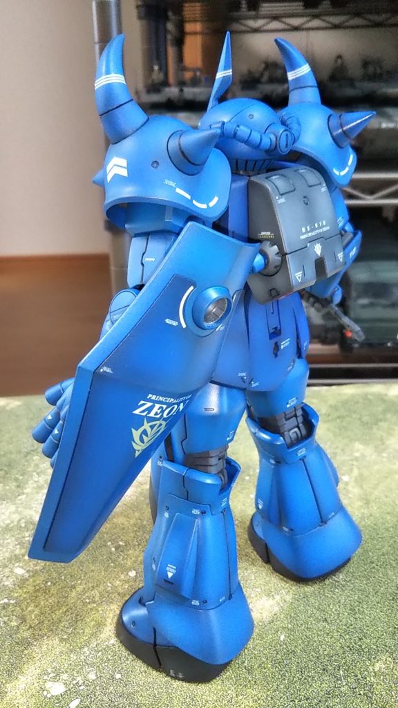 左斜めうしろ