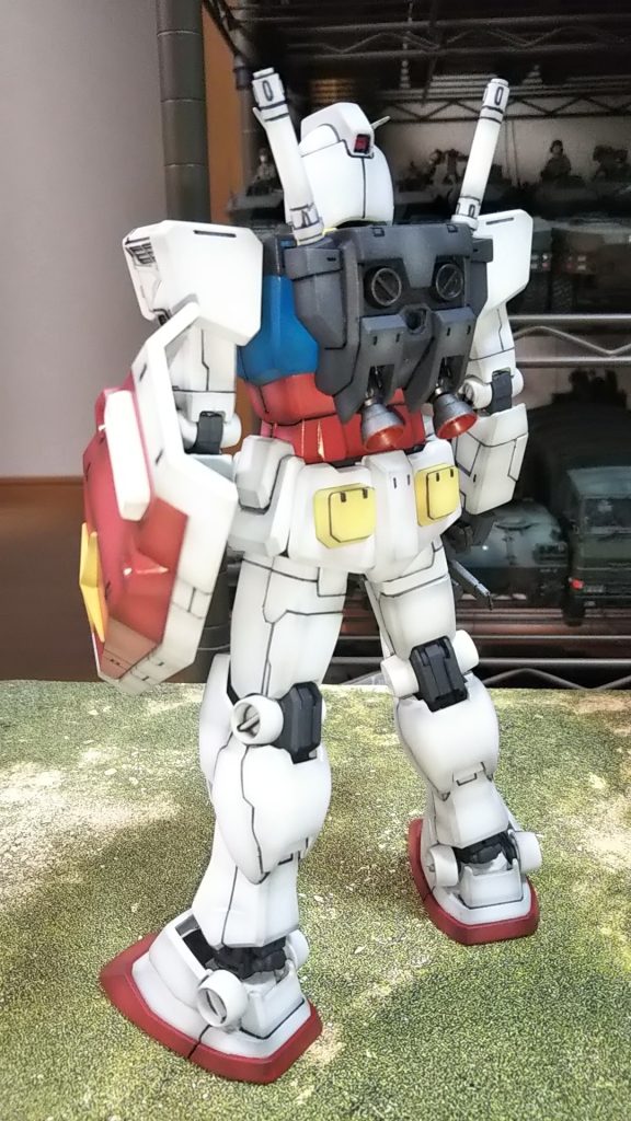 左斜めうしろ