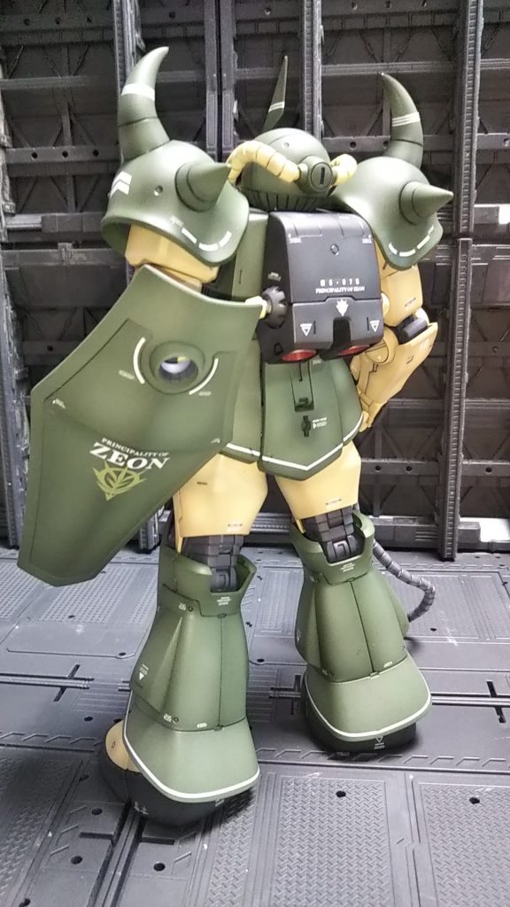 左斜めうしろ