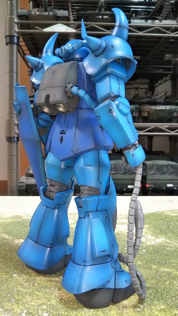右斜めうしろ