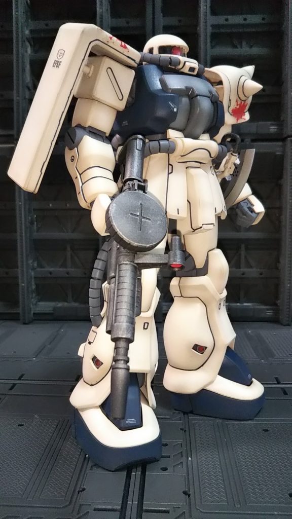 右斜め前