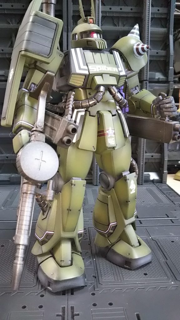 右斜め前