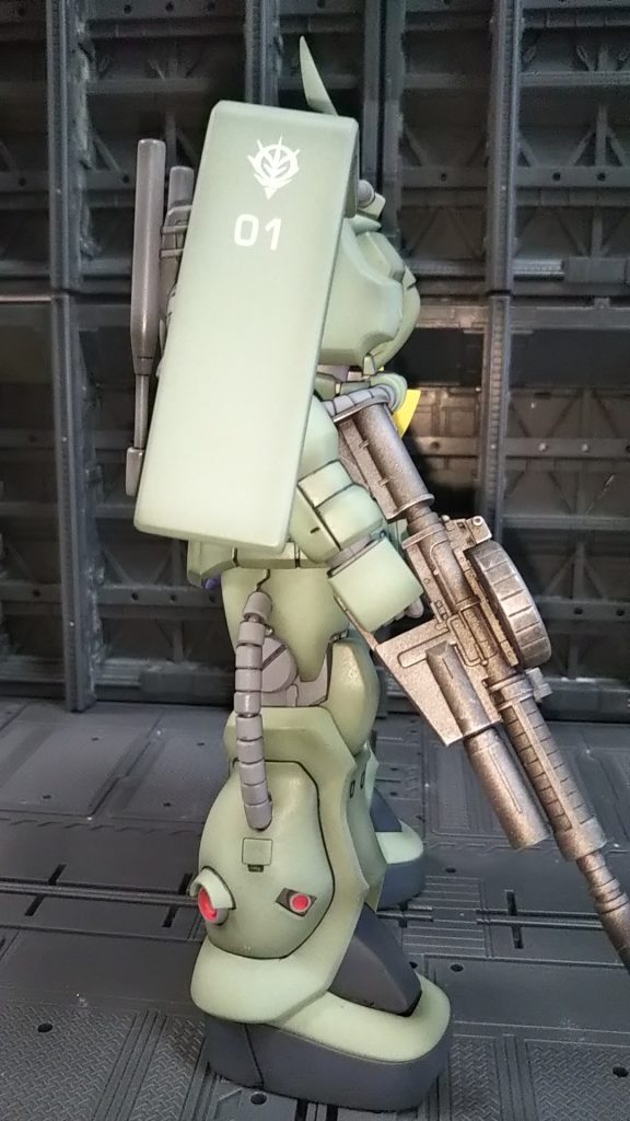 右側面