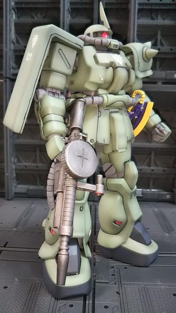 右斜め前