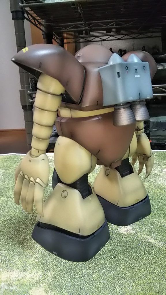 左斜めうしろ