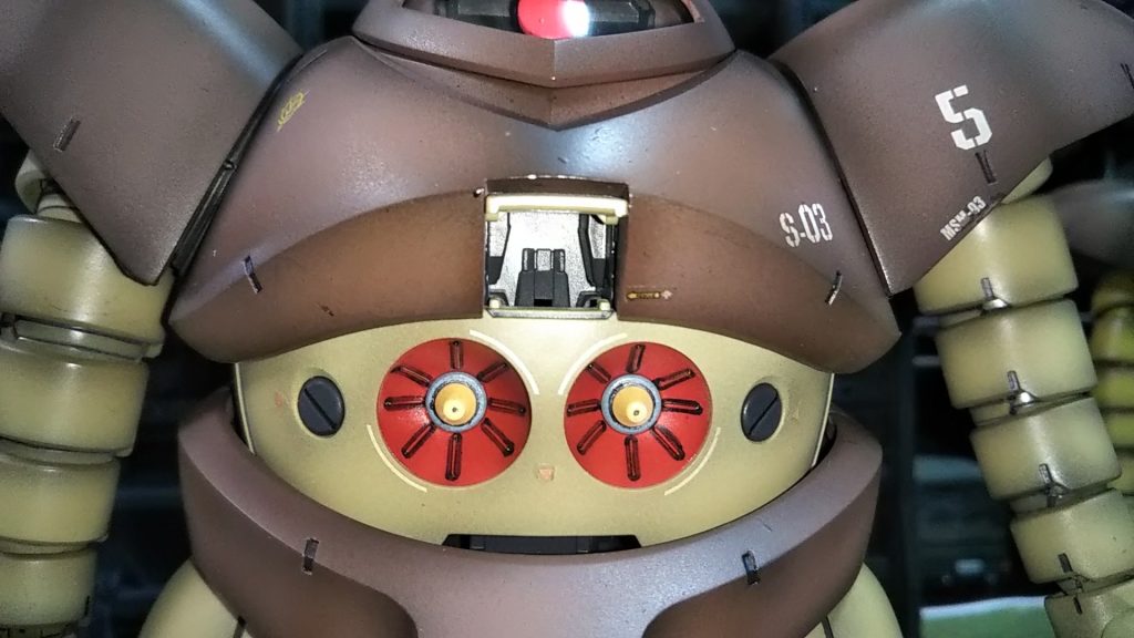このキットにパイロット（ジオン一般兵さん）乗せてません（当時乗せてなかった💦）