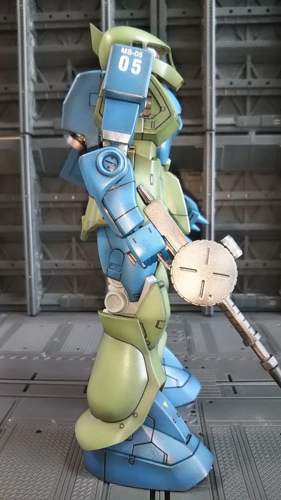 右側面