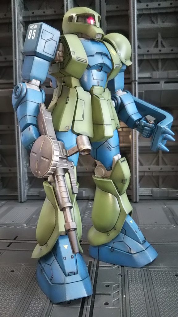 右斜め前