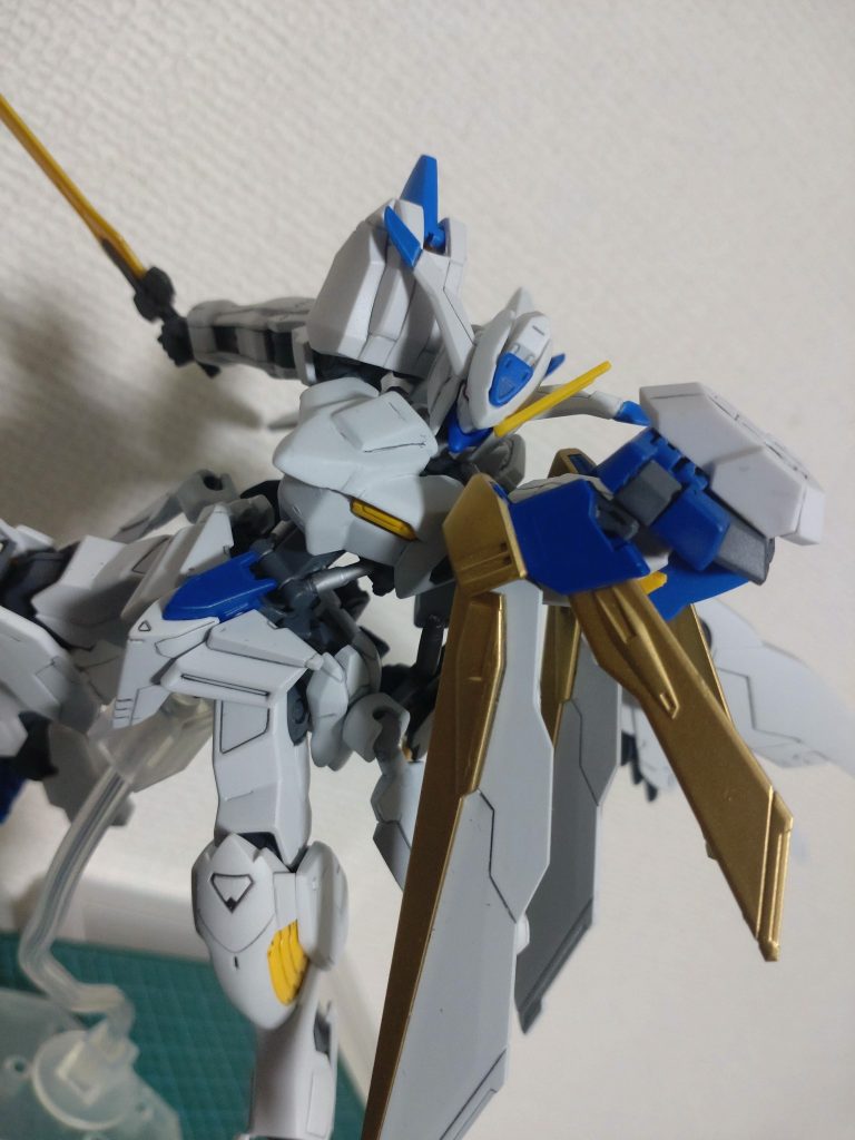 ASW‐G-01ガンダムバエルノウムノウムとはラテン語で新しいという意味です。シン・バエルって事です。バルバトスの「ルプス」もラテン語なのでそちらに寄せました。最初は・バエルアルビオン（声優繋がりでコードギアスより）・バエルリベリオン（作品繋がりでコードギアスより）・バルババエル（アグニカの次に好きな三日月の乗るバルバトスより）・革命機ヴァルヴァバエル（完全にネタ枠より）なども考えましたが（途中考えてません）今の形になりました。