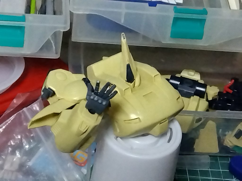 最初は平手パーツを作りました。