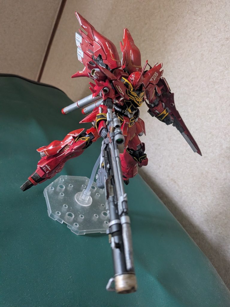 見せてもらおうか、新しいガンダムの性能とやらを!