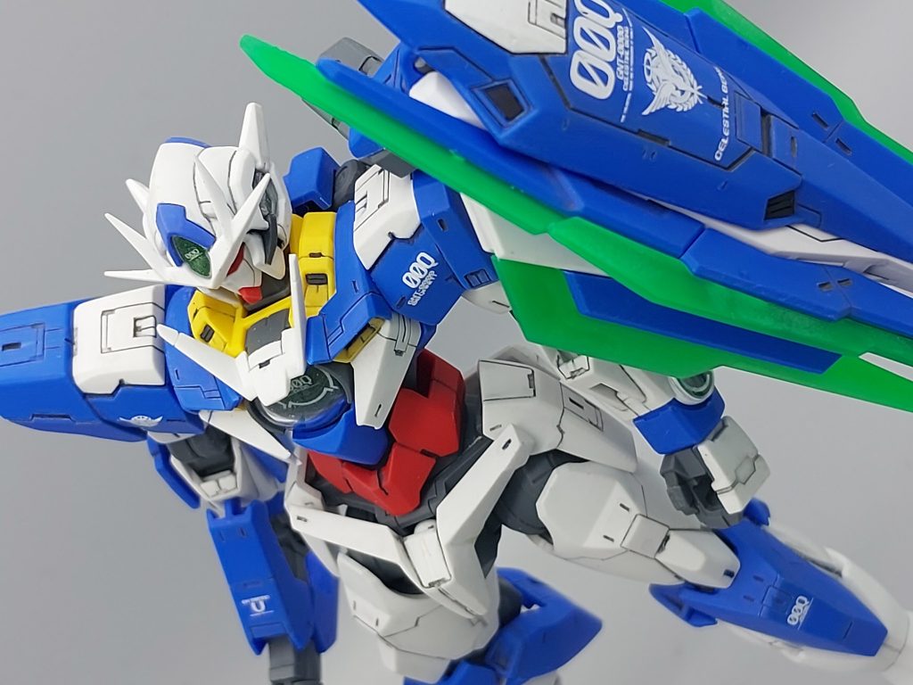 HG 1/144 ダブルオークアンタ 成形色仕上げ