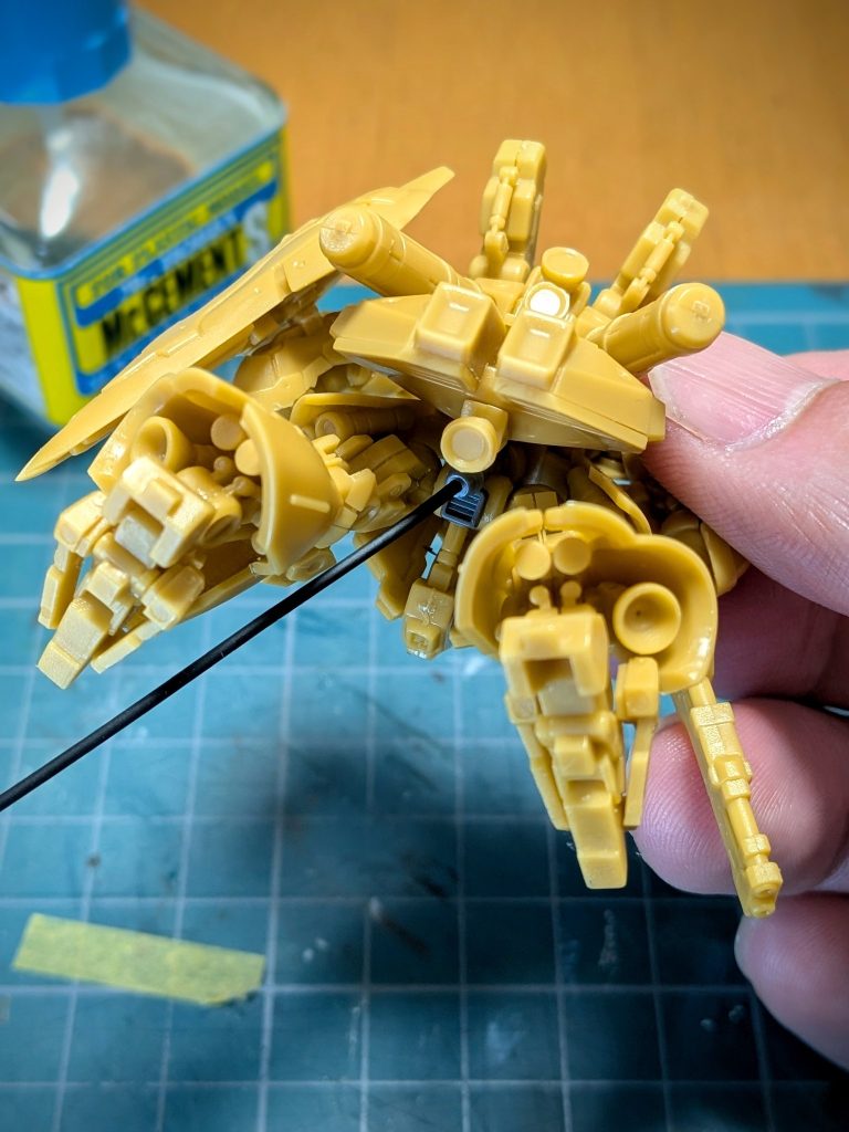ネオジム磁石にてケーブルの脱着ができるように加工