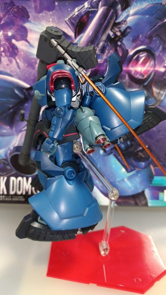 サーベルはグレー1色で味気なかったのでヒートサーベルの名前のとうりの熱されてる状態に塗装してます。